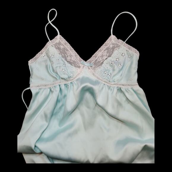 "VINTAGE" 1960's VAN RAALTE Long Gown. Baby blue. Size M - Picture 3 of 8